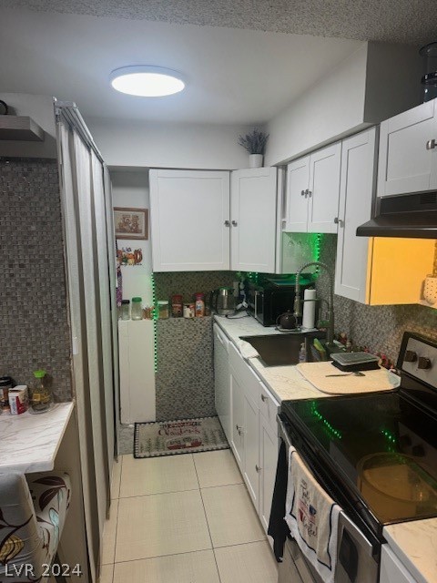 625 South Royal Crest Circle 16
