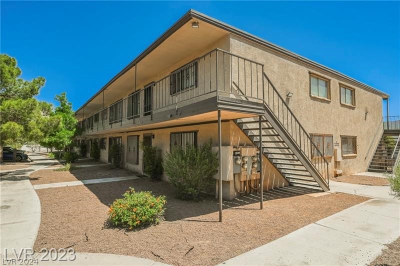 625 South Royal Crest Circle 16