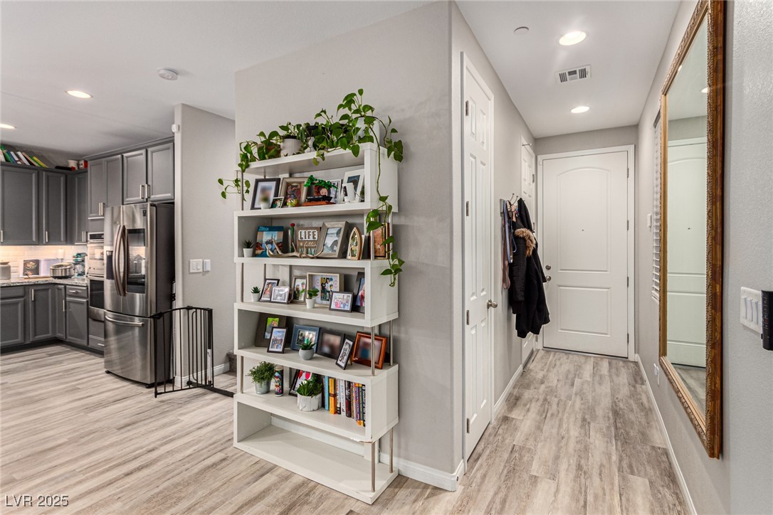 39 Castleton Tower Court