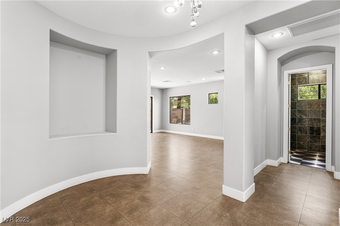 7 Moraine Drive