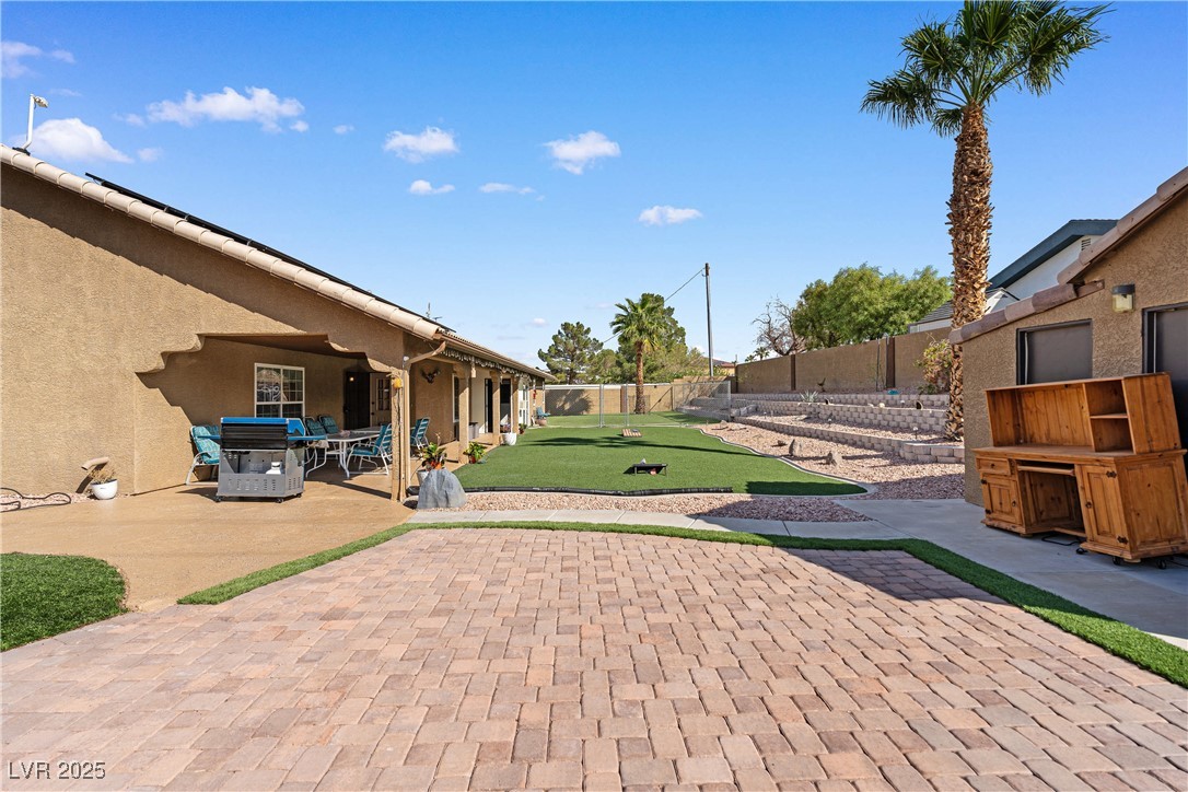 301 East Chaparral Drive
