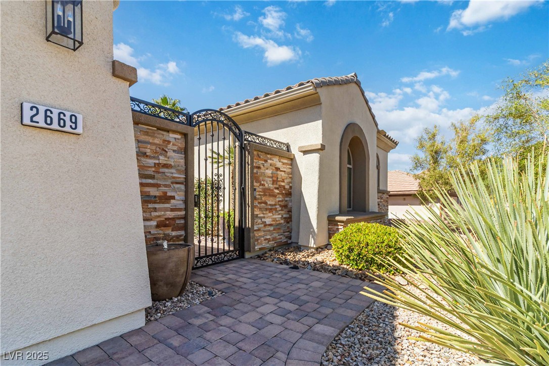 2669 Chateau Clermont Street