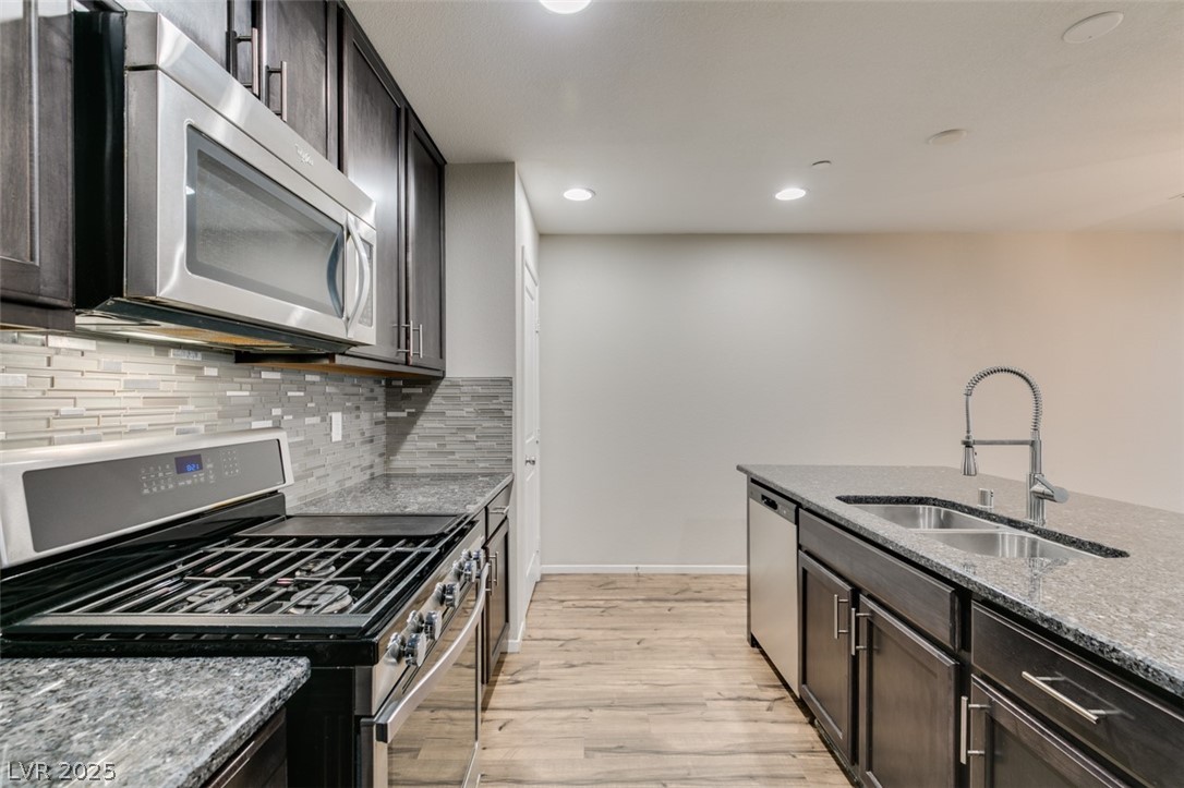 3009 Camino Sereno Avenue