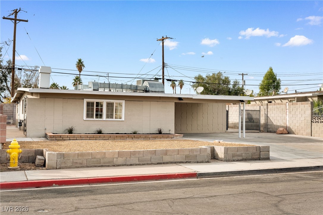 1305 Sattes Street