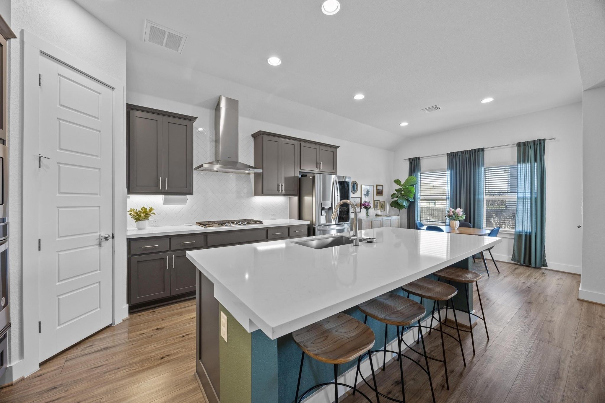 409 Calandria BLVD