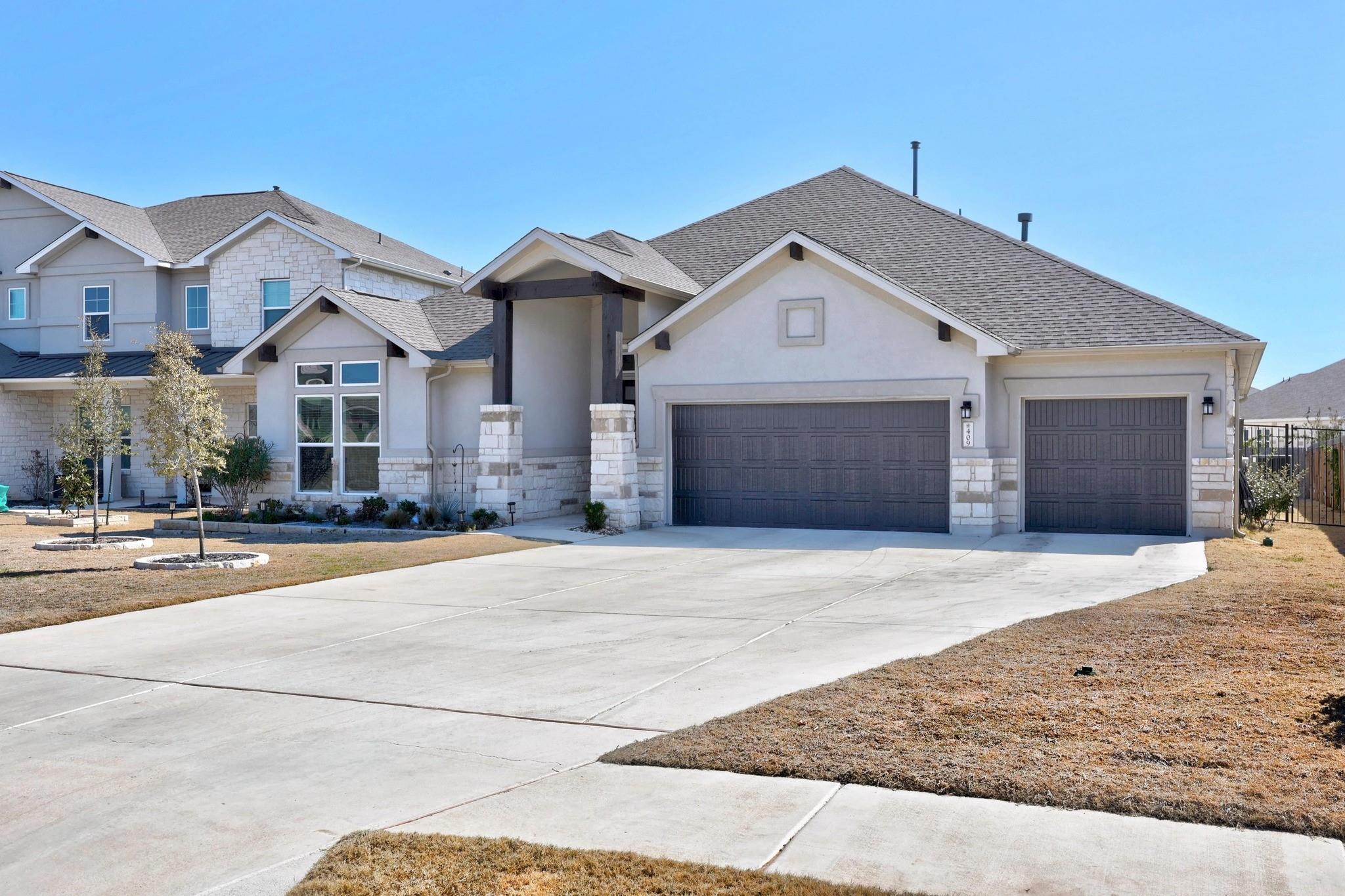 409 Calandria BLVD