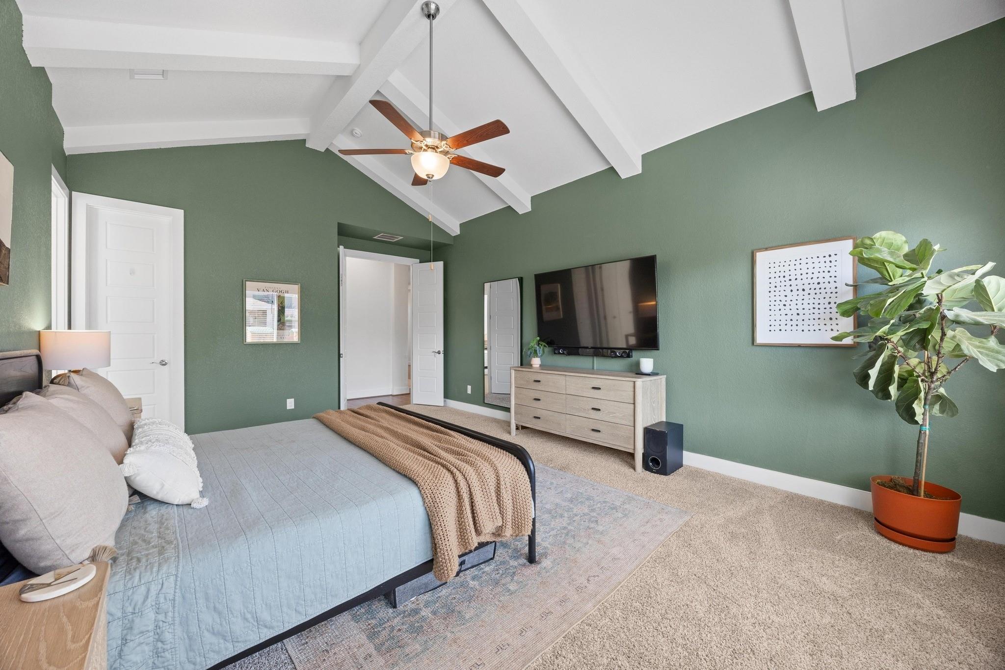409 Calandria BLVD