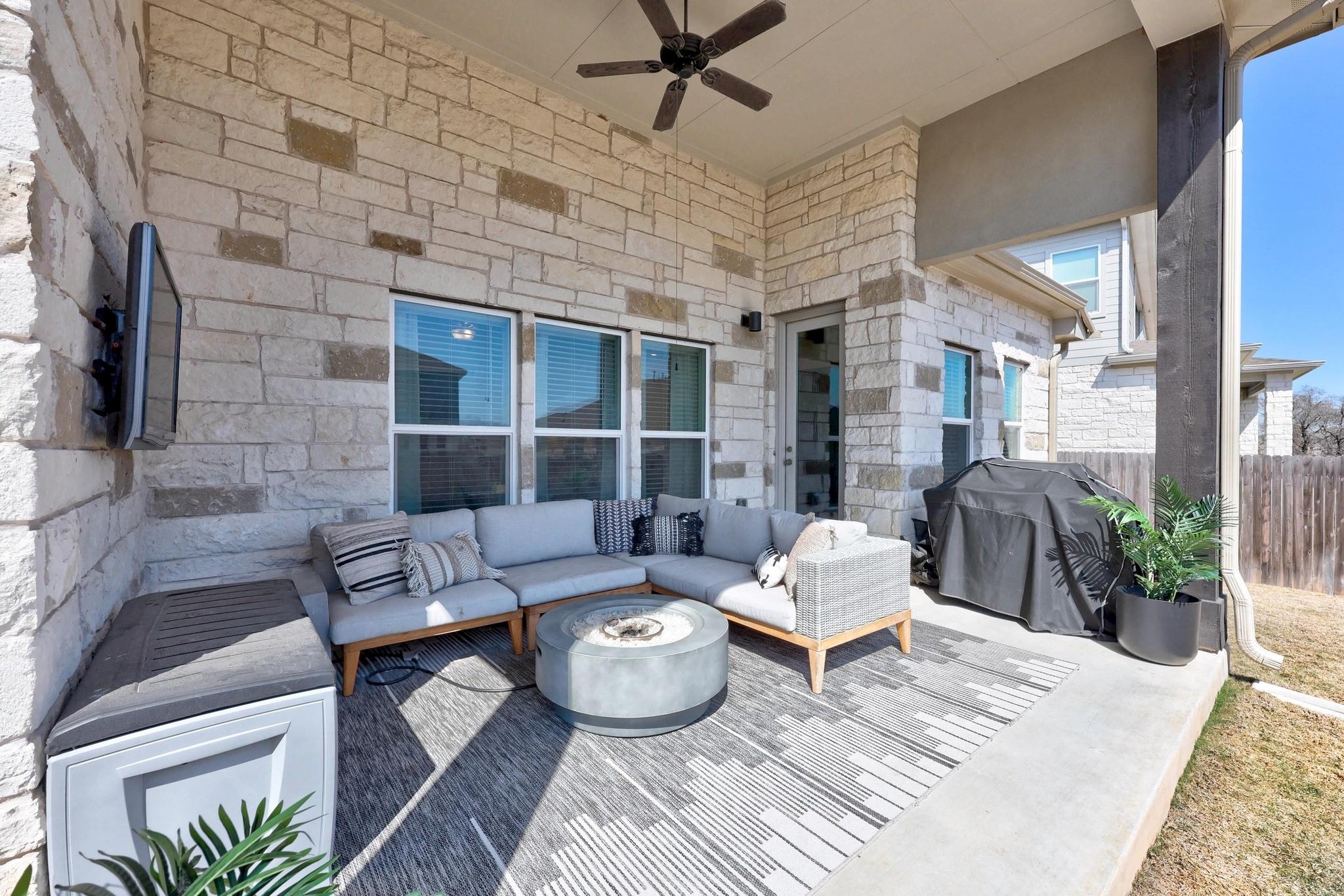 409 Calandria BLVD