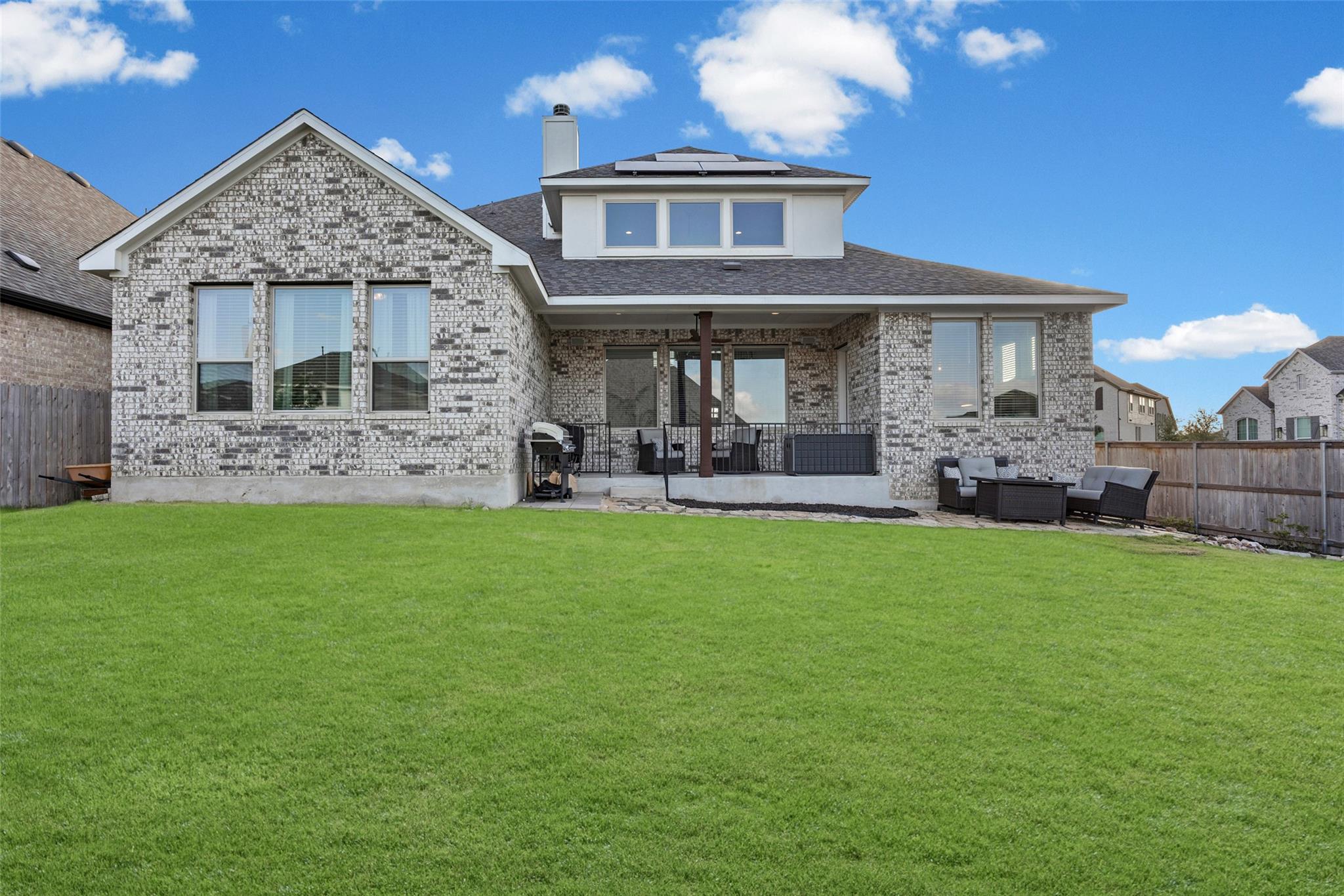 531 Great Lawn BND