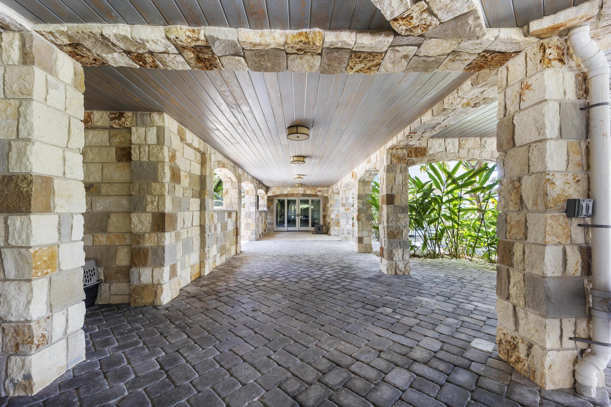 1300 Sunset Boulevard