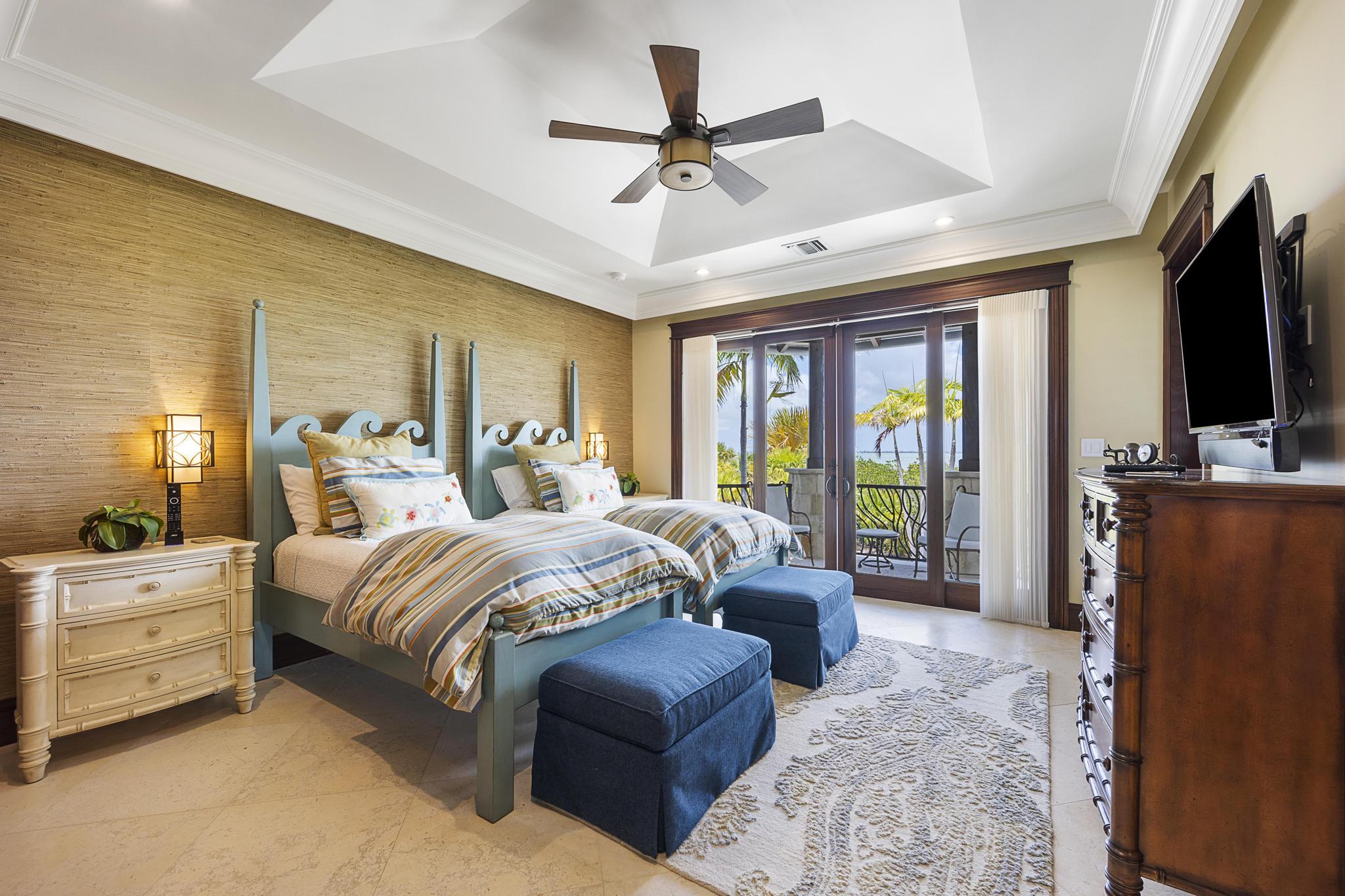 1300 Sunset Boulevard