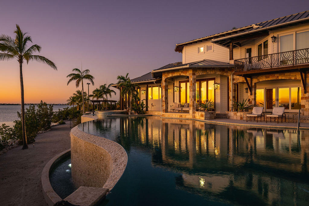 1300 Sunset Boulevard