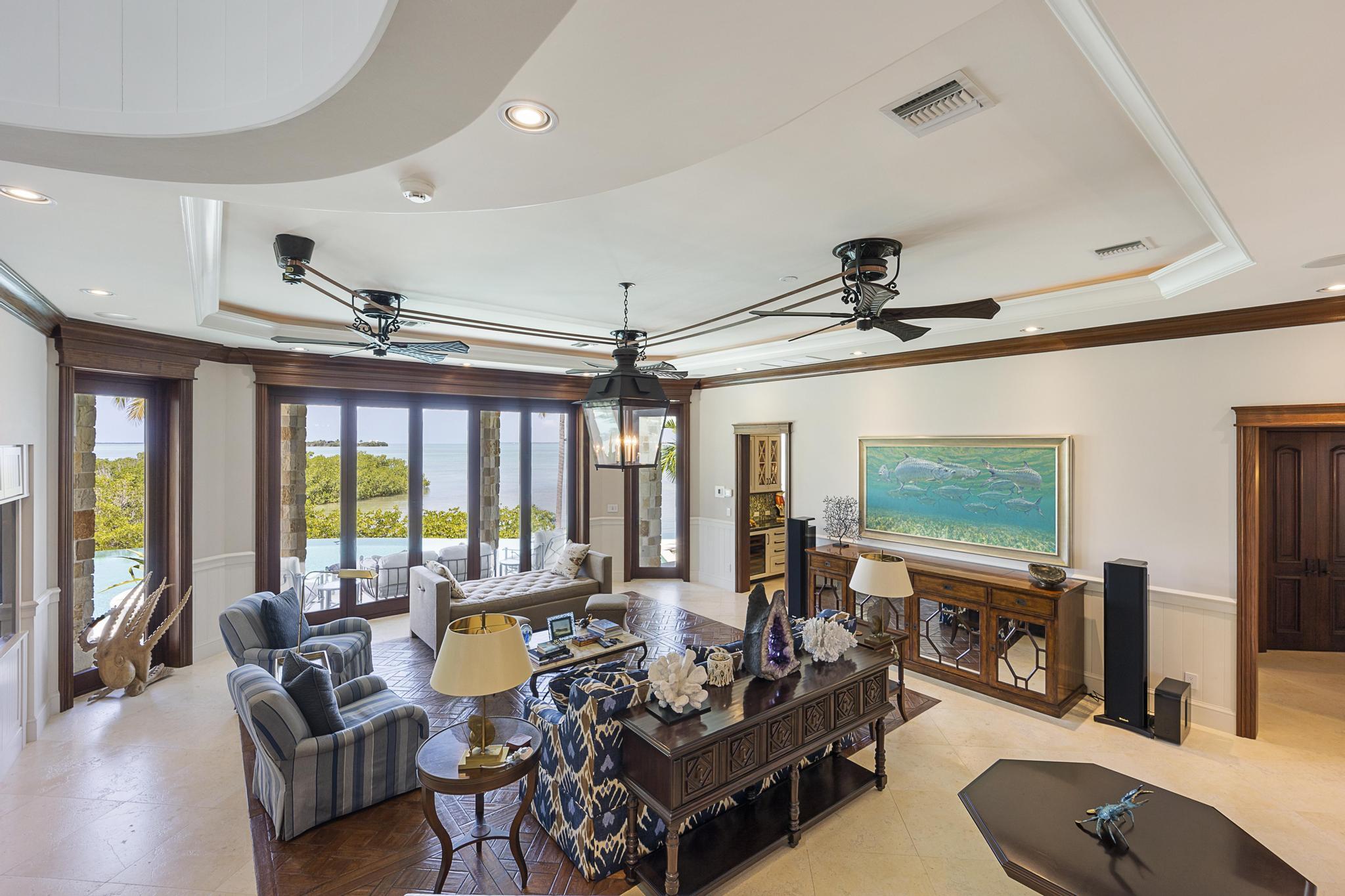 1300 Sunset Boulevard