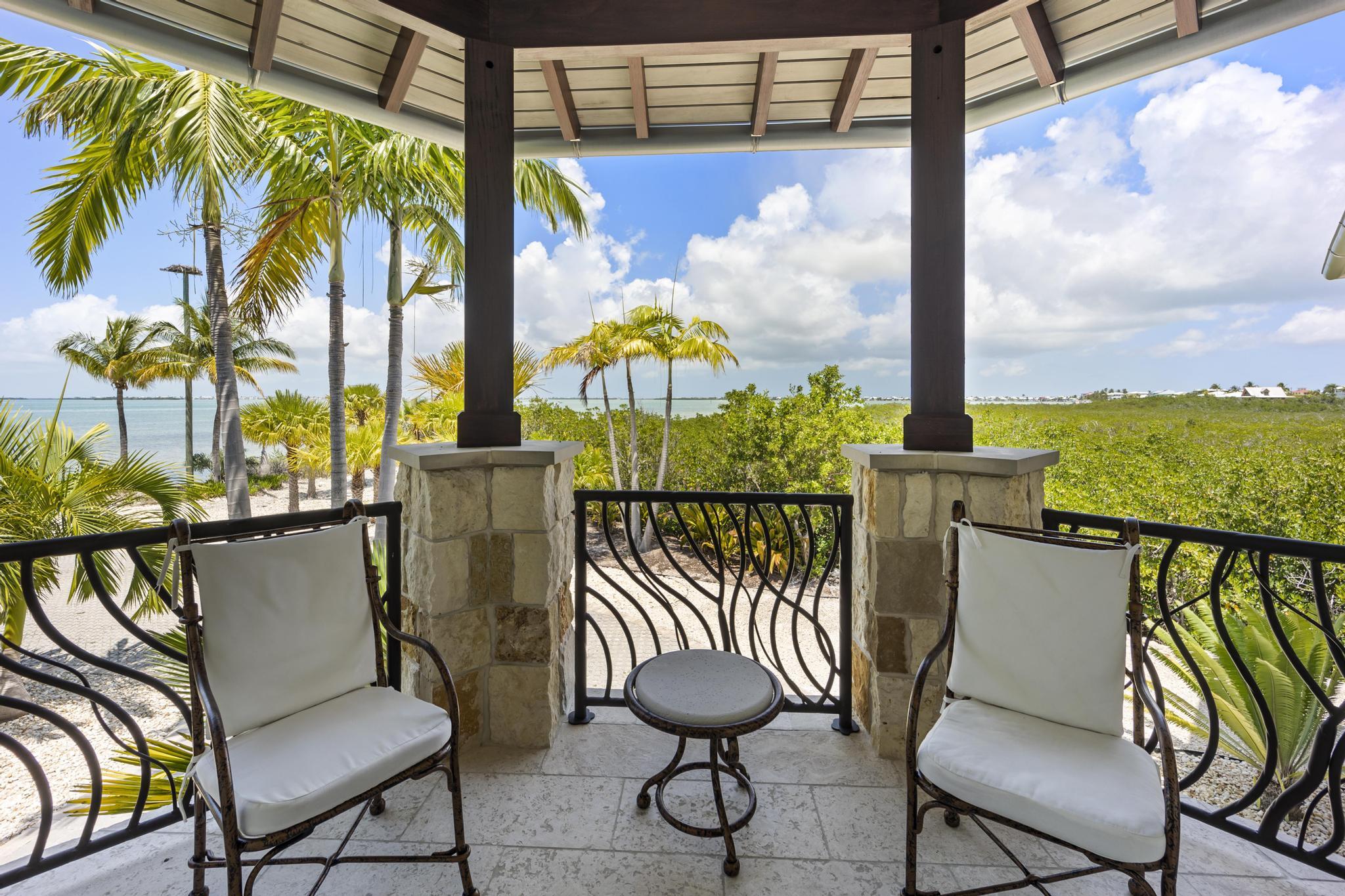 1300 Sunset Boulevard