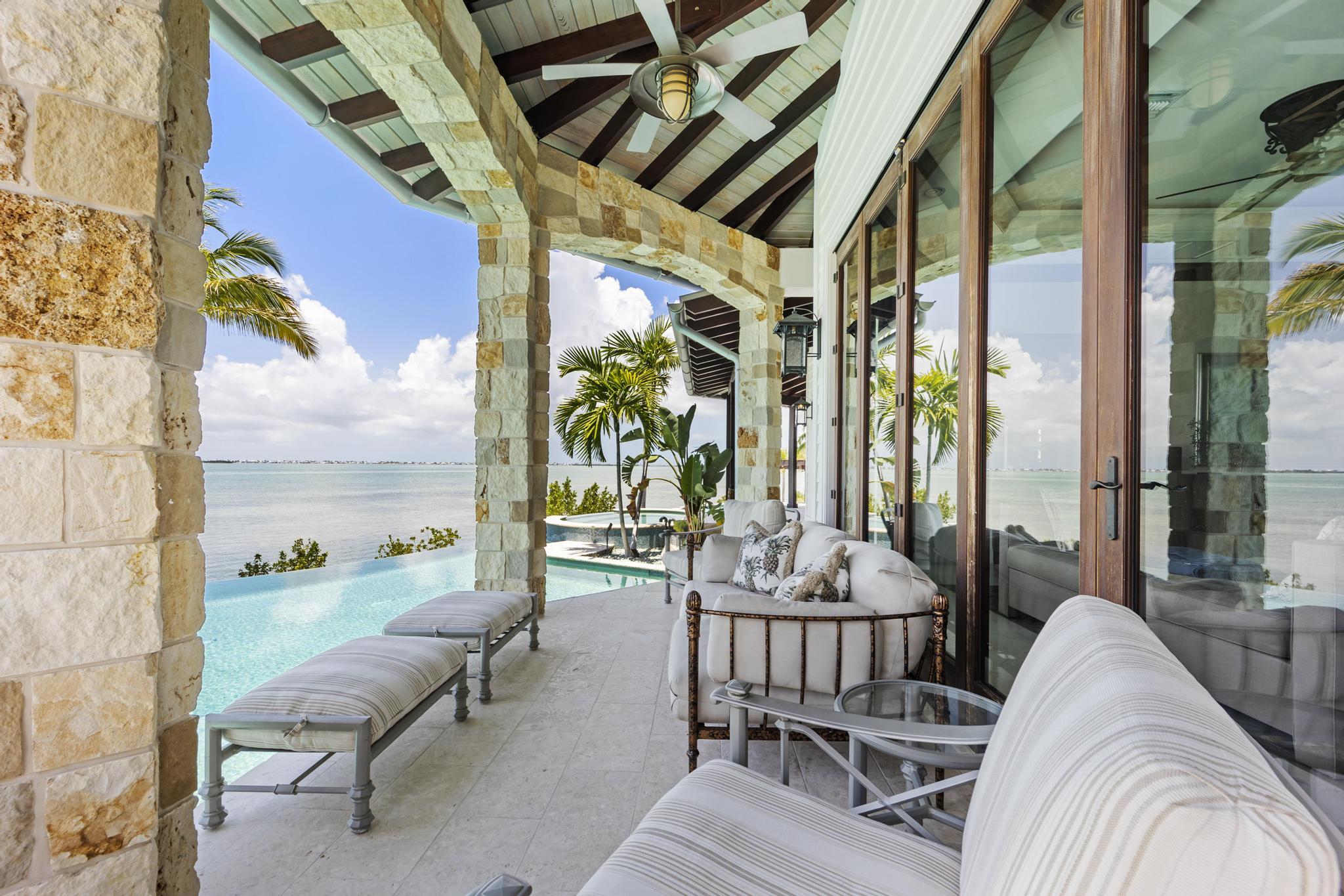 1300 Sunset Boulevard