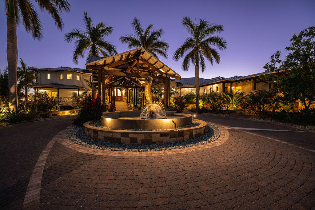 1300 Sunset Boulevard