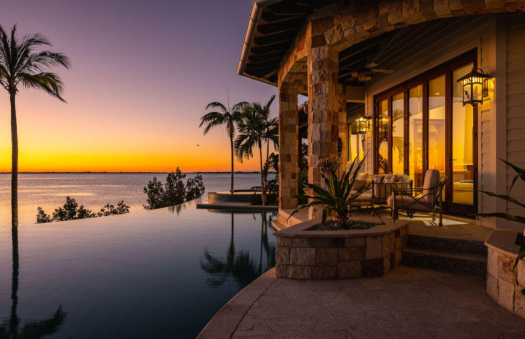 1300 Sunset Boulevard