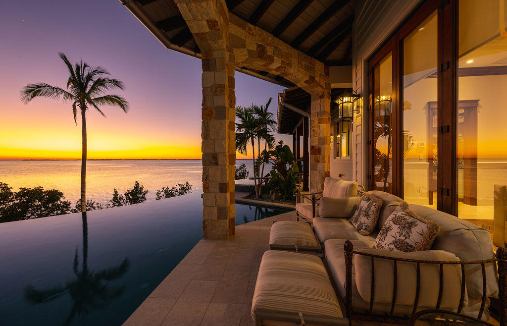 1300 Sunset Boulevard