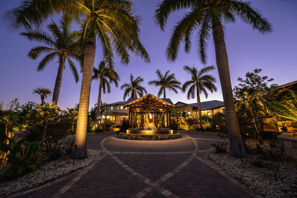 1300 Sunset Boulevard