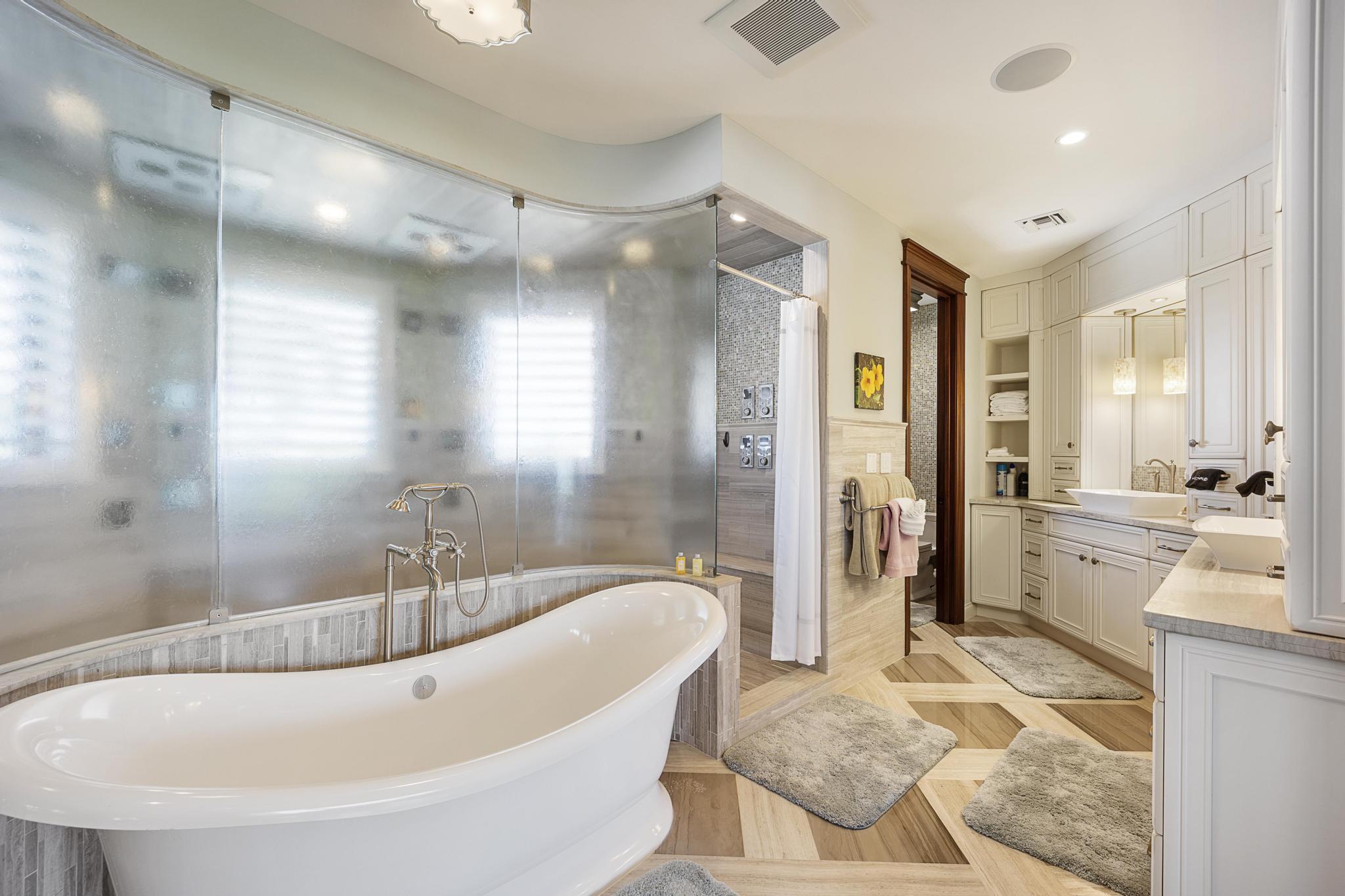 1300 Sunset Boulevard