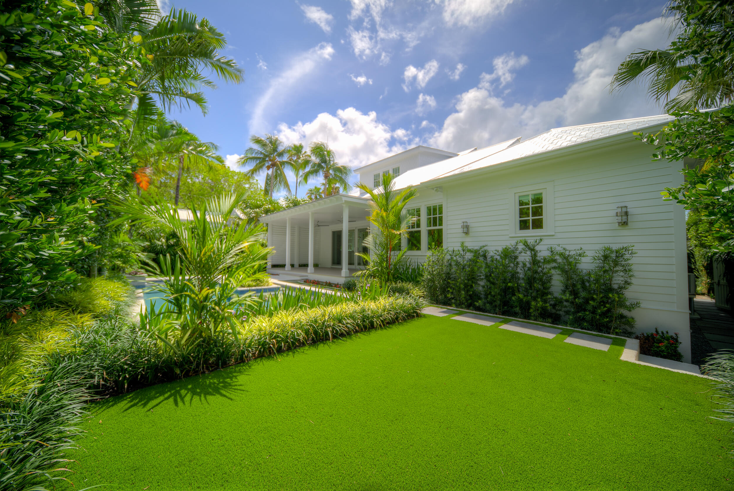 1023 Washington Street