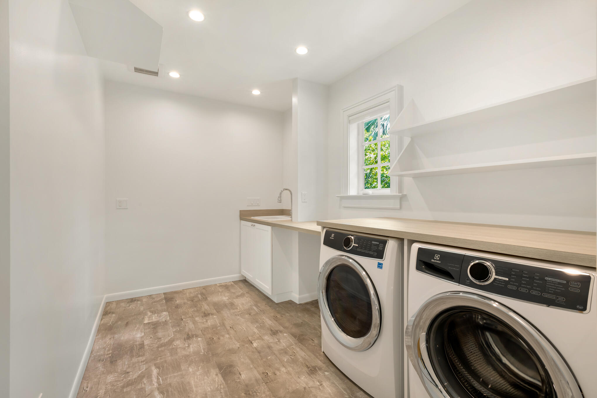 1023 Washington Street