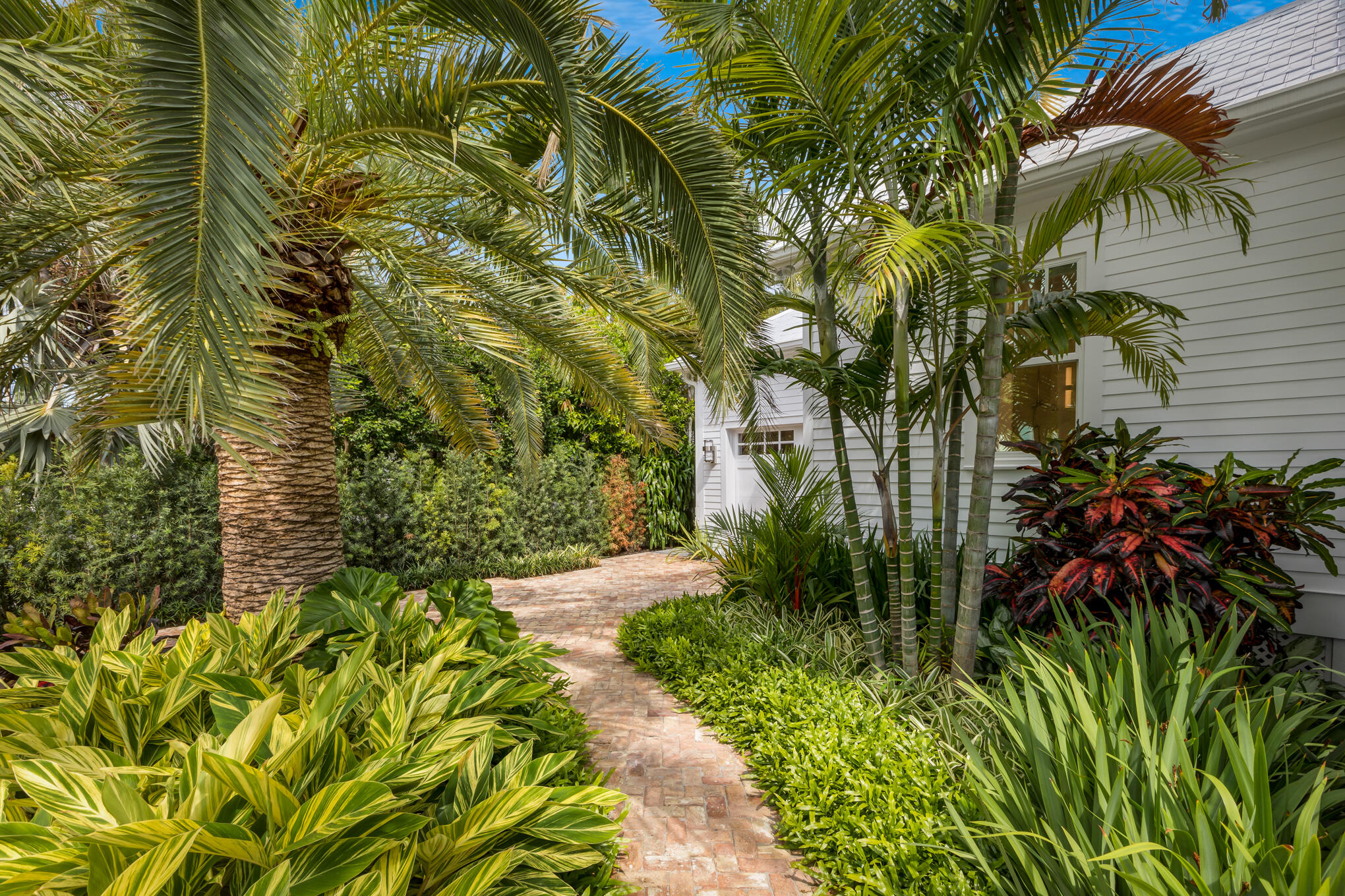 1023 Washington Street