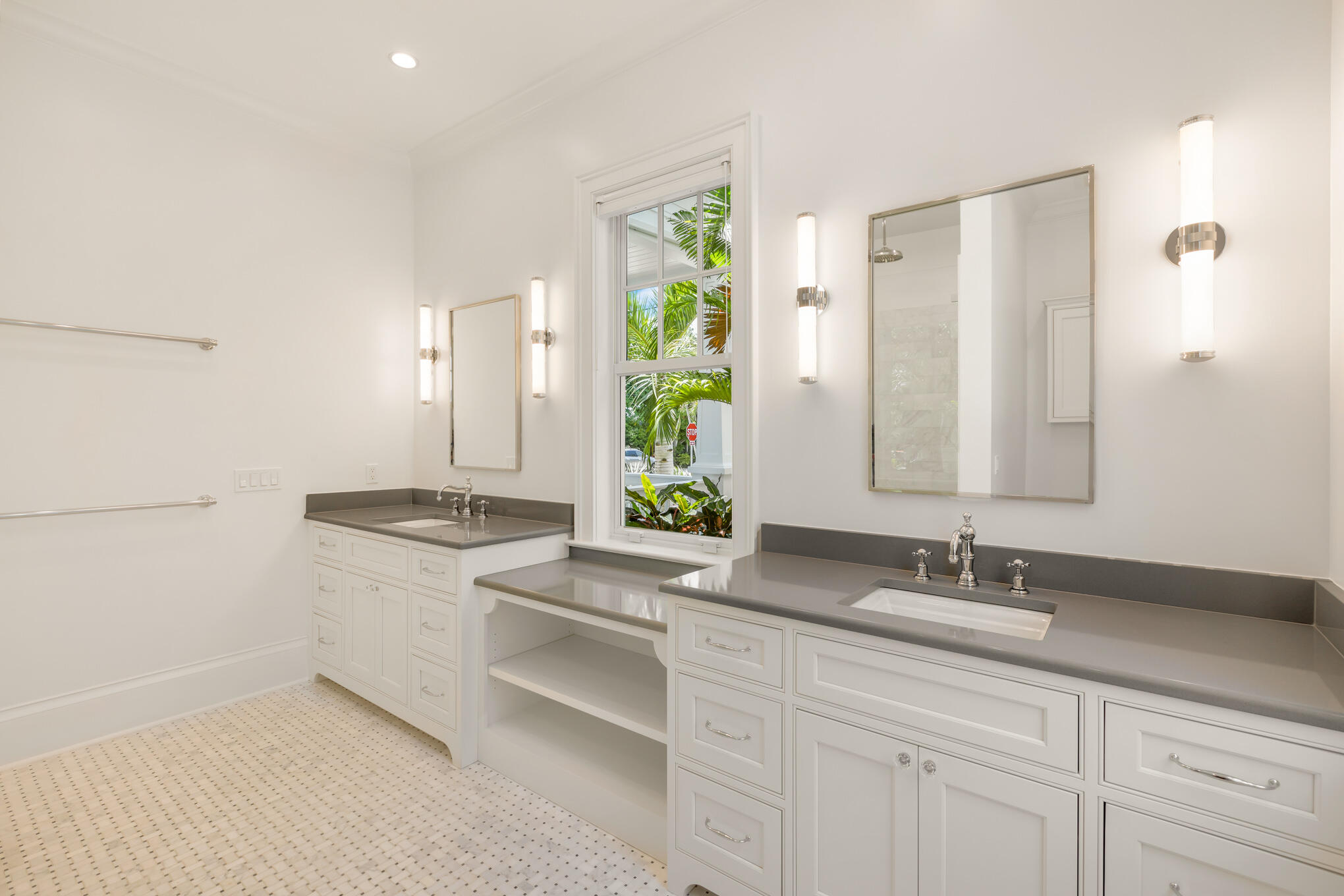 1023 Washington Street