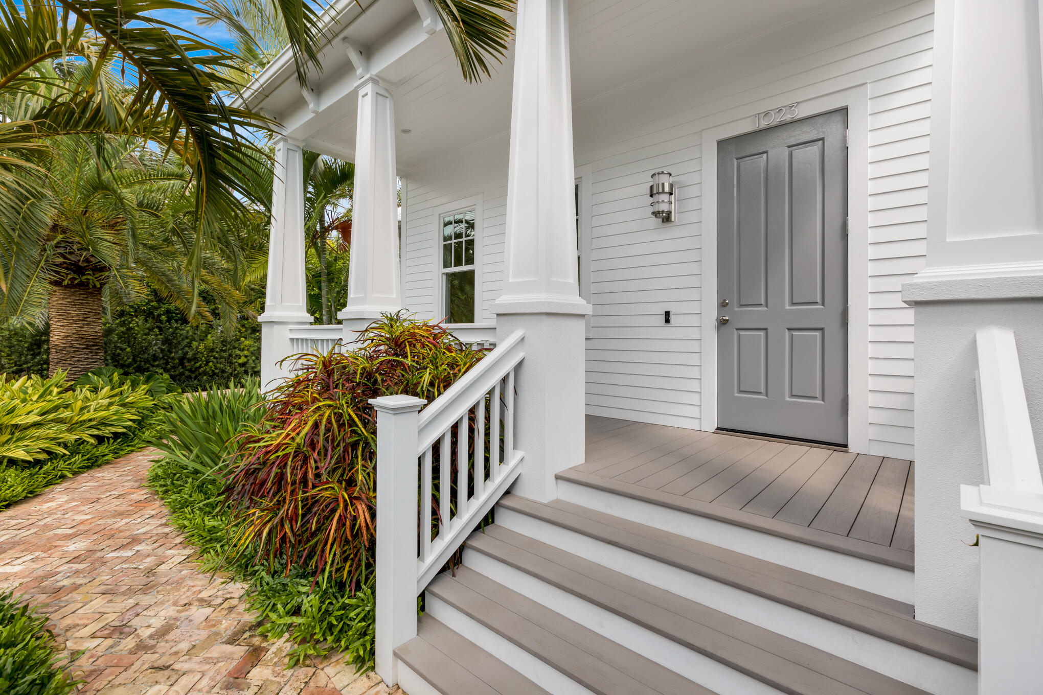 1023 Washington Street