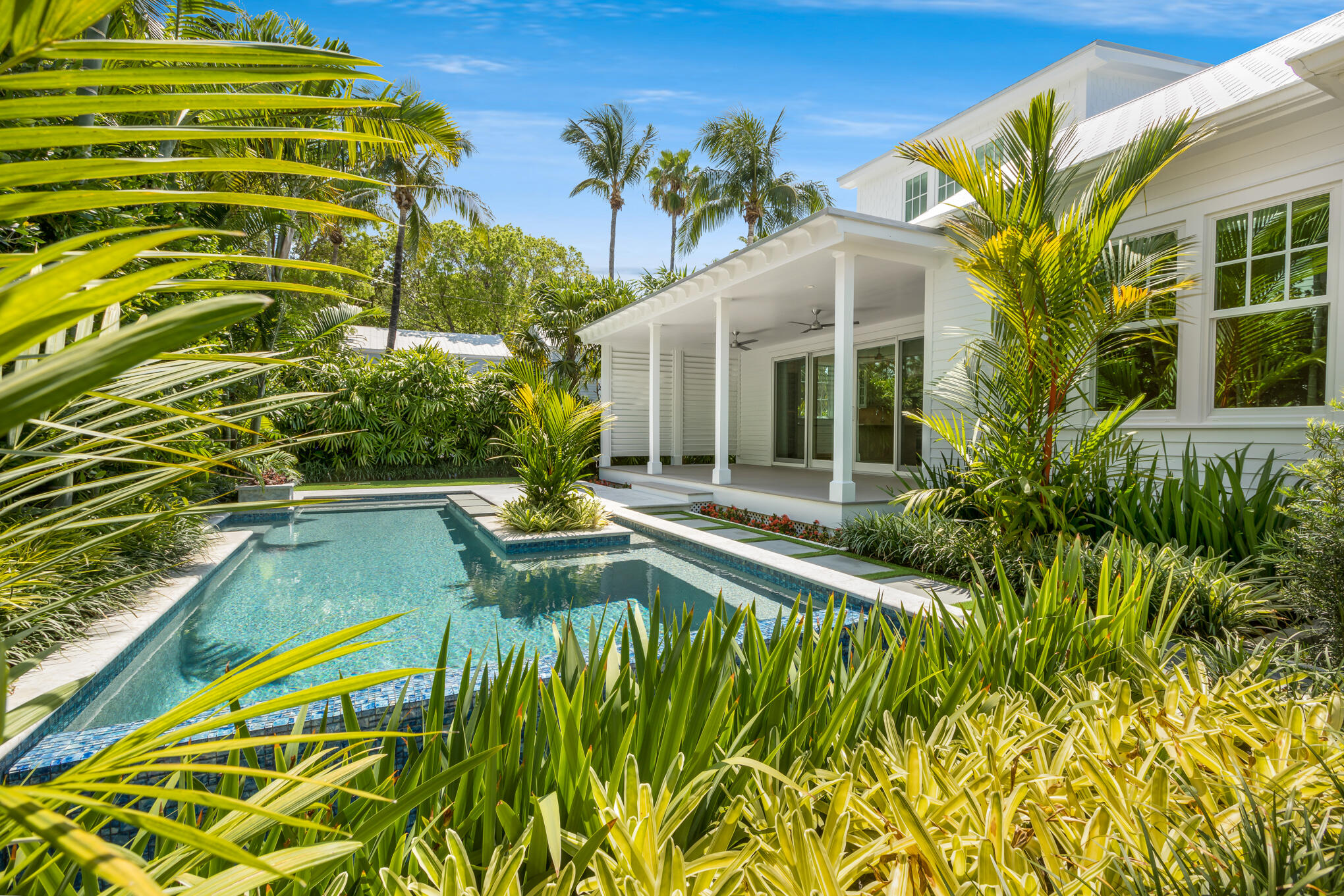 1023 Washington Street