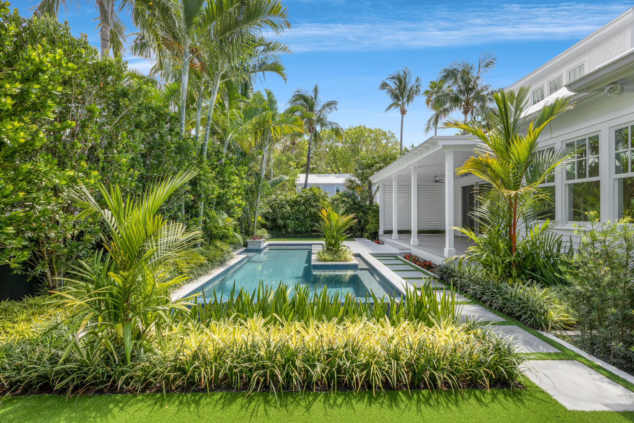 1023 Washington Street