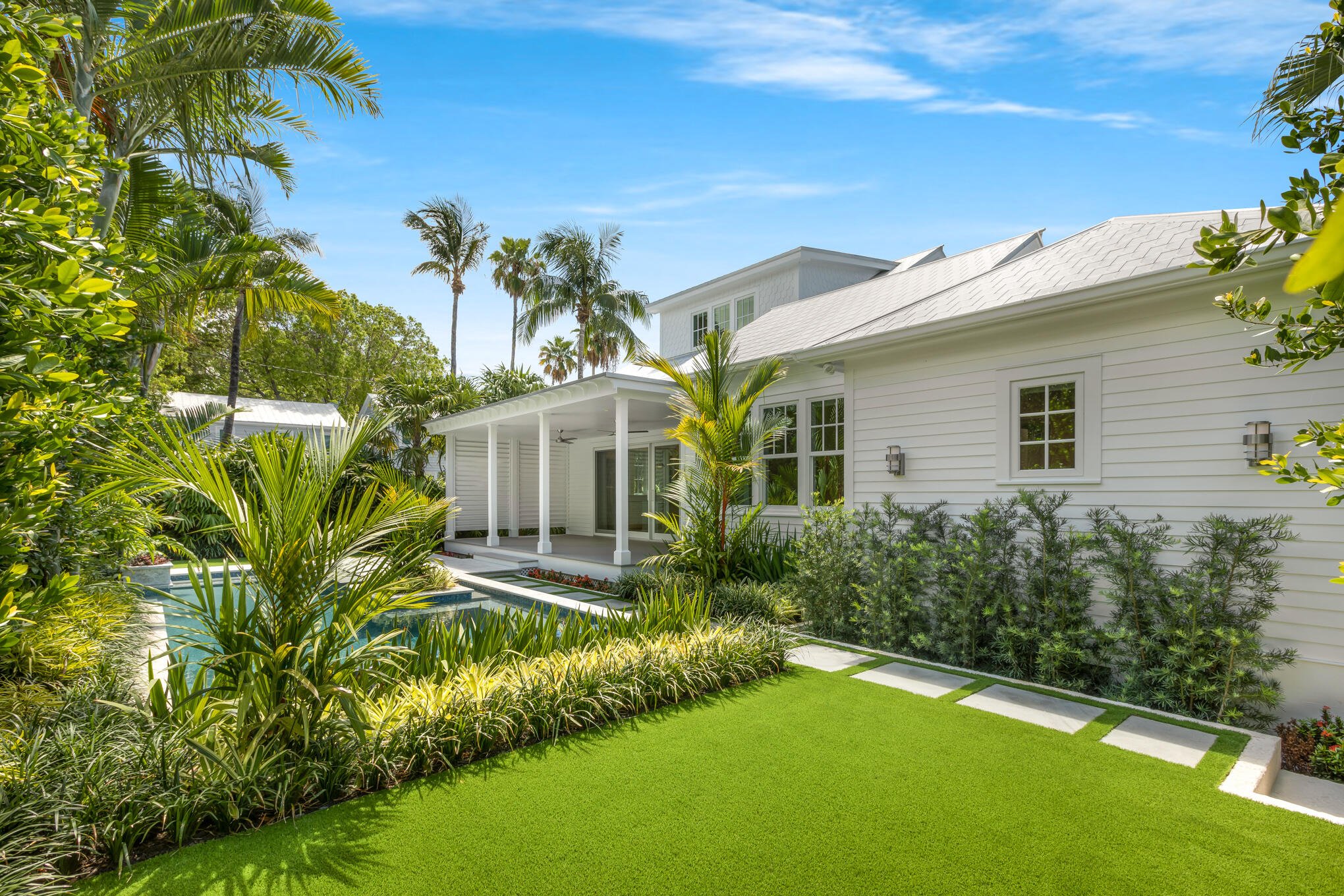 1023 Washington Street