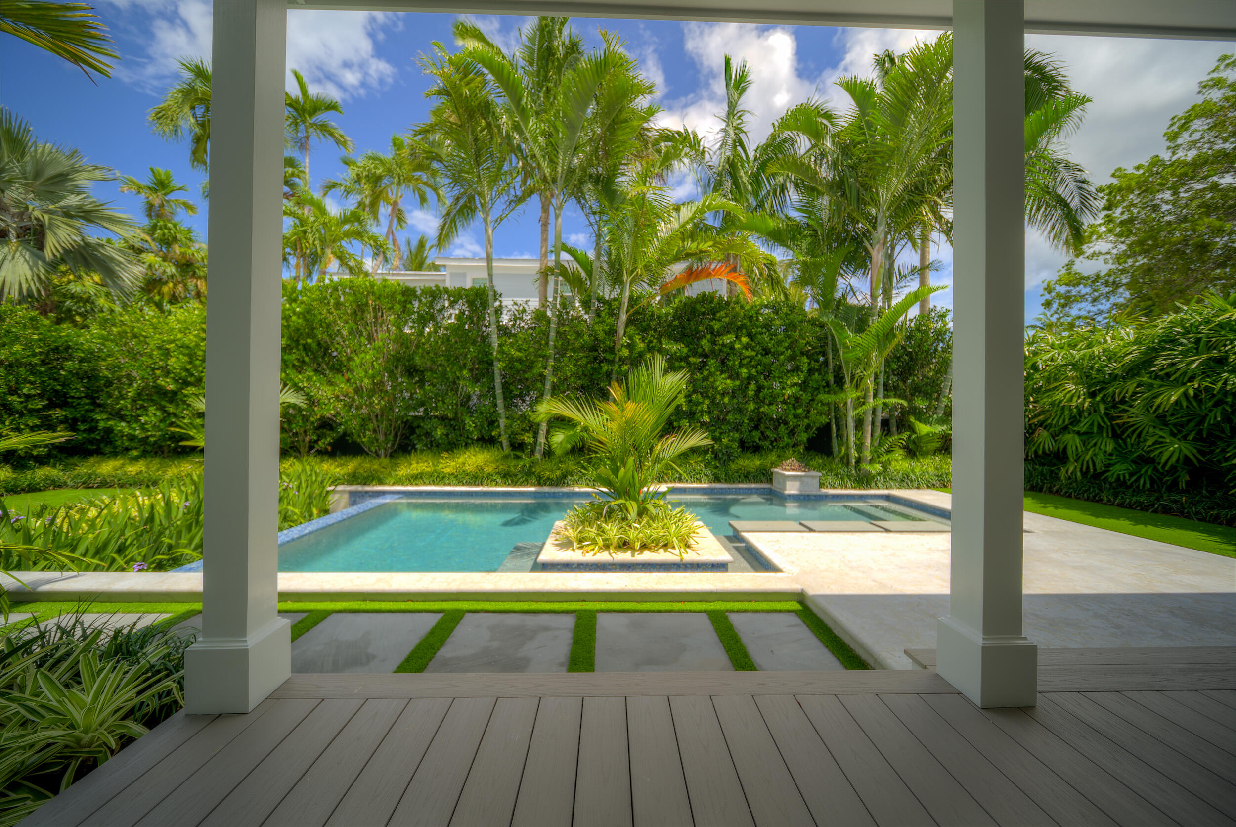 1023 Washington Street