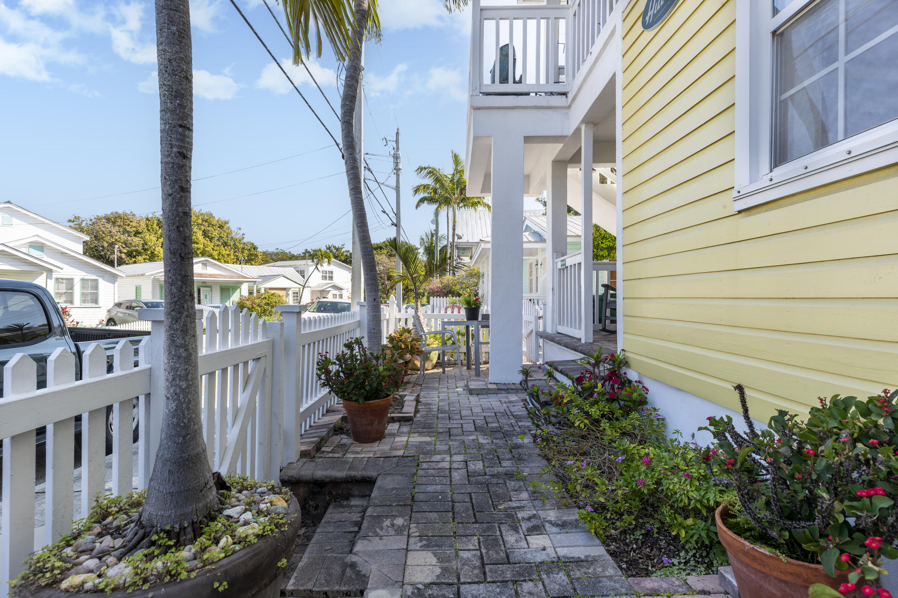 714 Elizabeth Street Unit: A