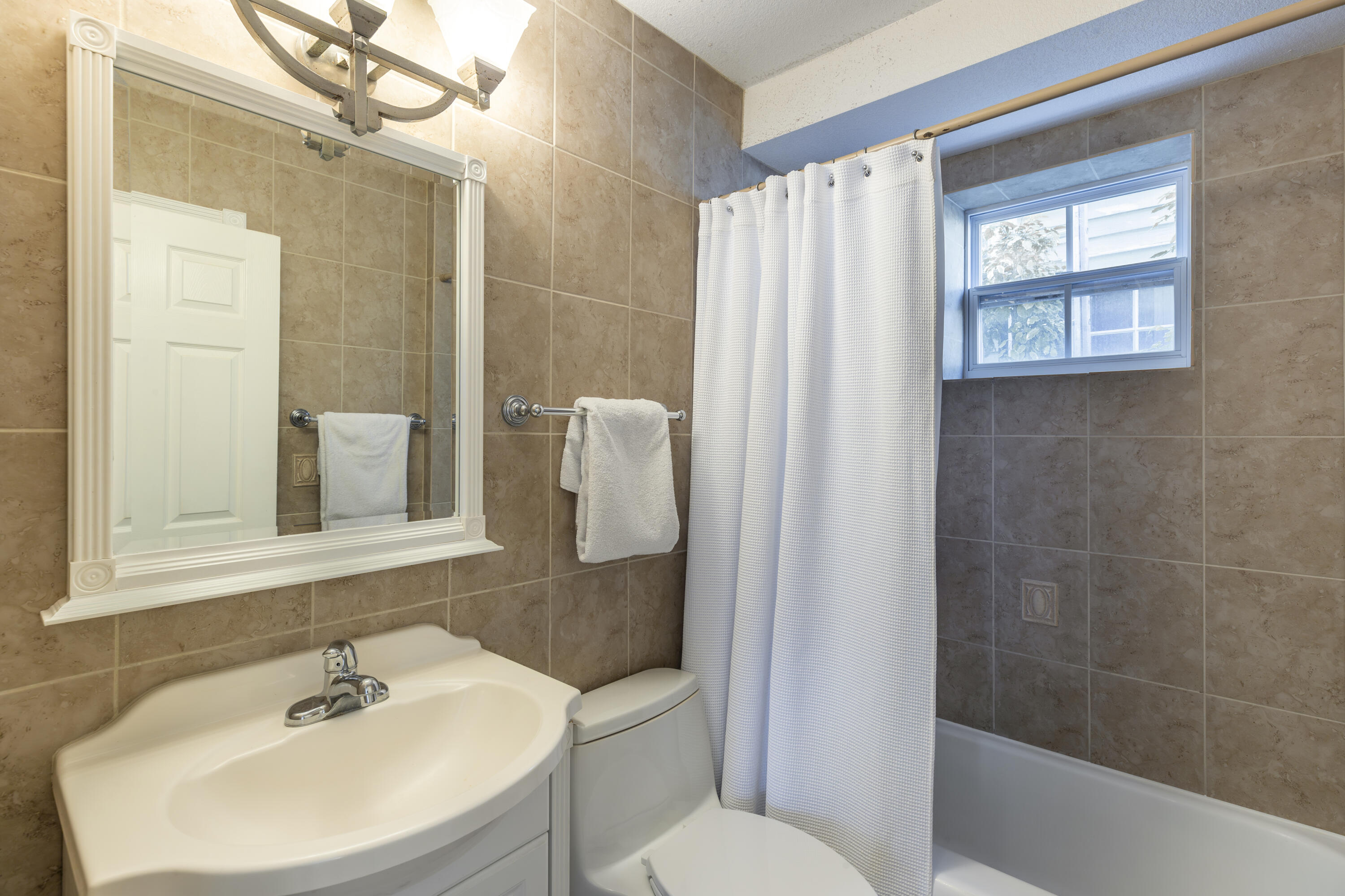 714 Elizabeth Street Unit: A