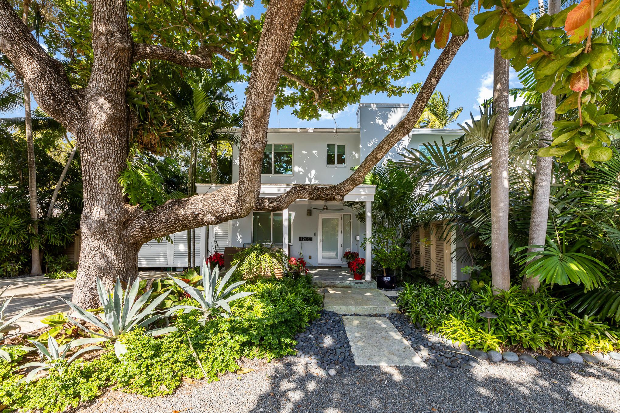 1205 Von Phister Street