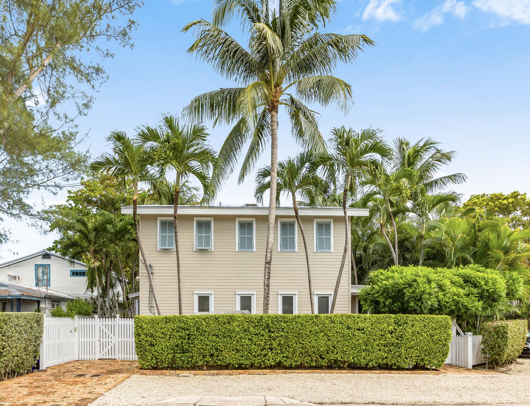 1300 Seminary Street