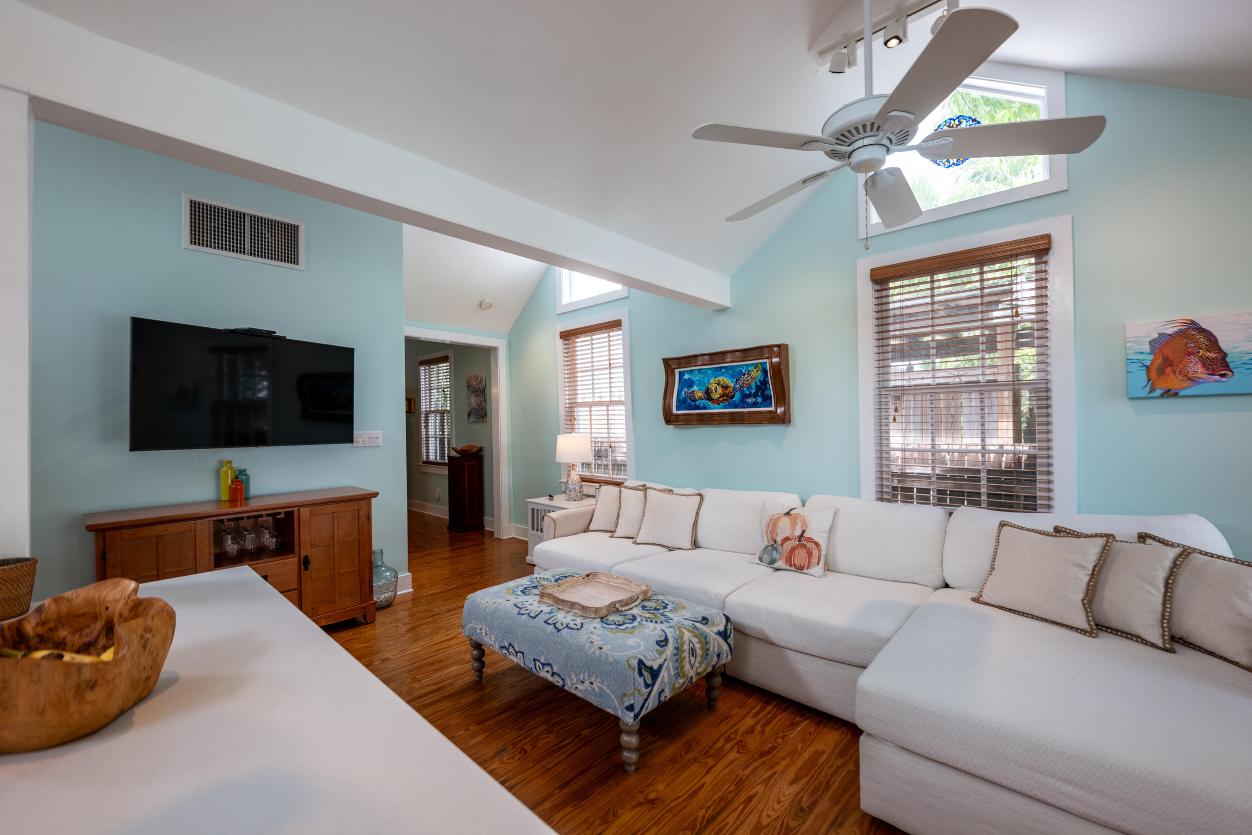 823 Elizabeth Street