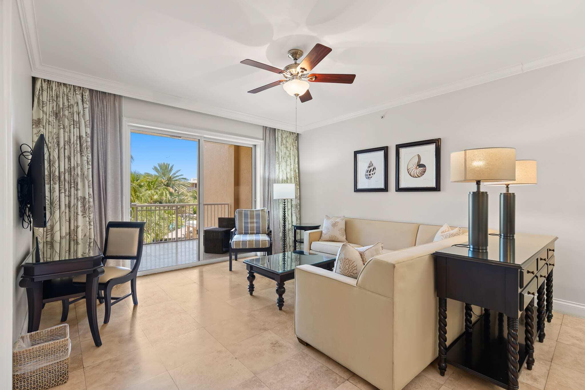 3841 N Roosevelt Boulevard Unit: 213