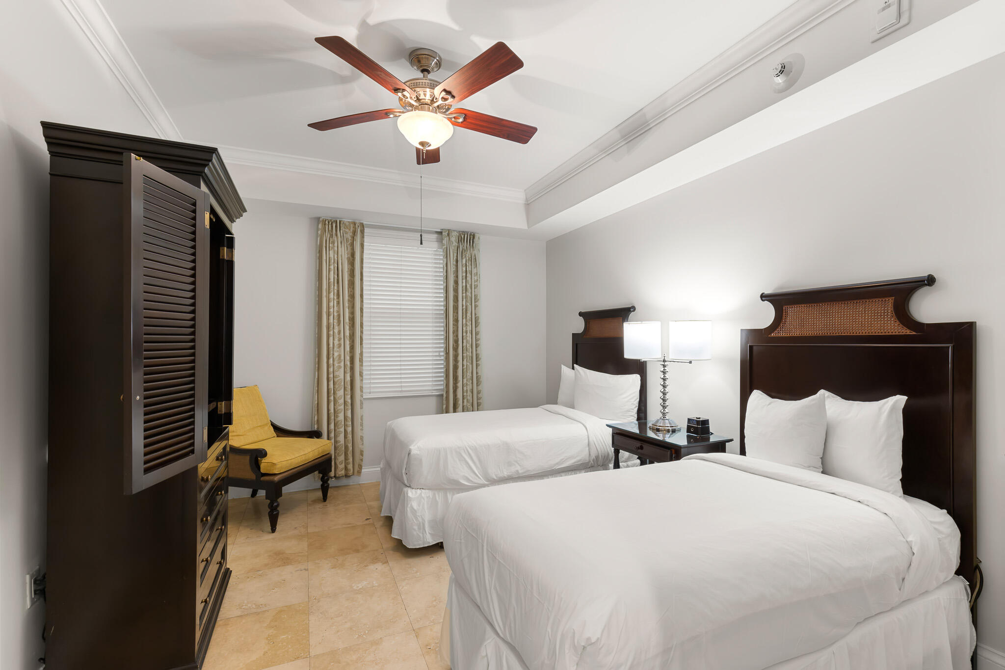 3841 N Roosevelt Boulevard Unit: 222