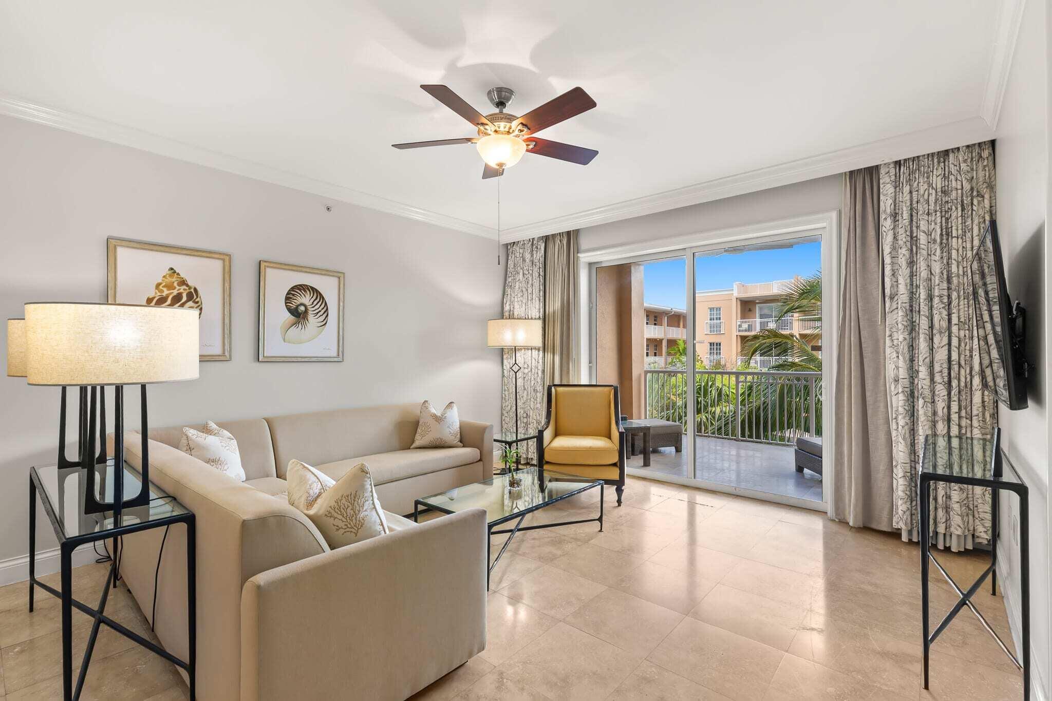 3841 N Roosevelt Boulevard Unit: 222