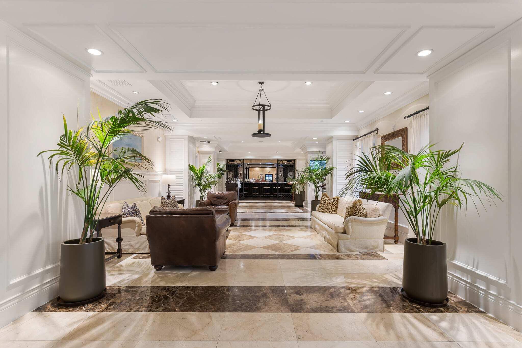 3841 N Roosevelt Boulevard Unit: 222