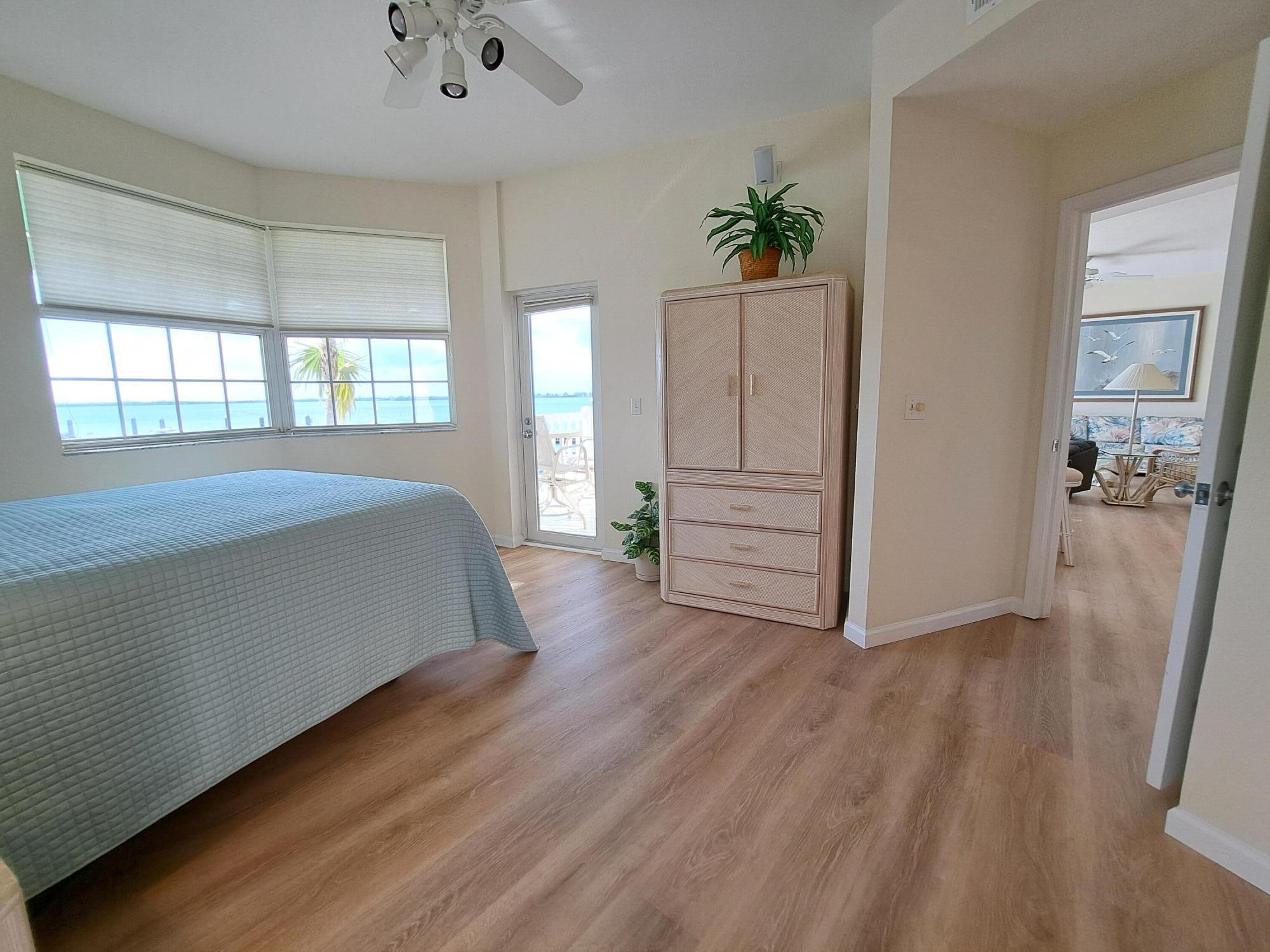 5607 College Road Unit: A101