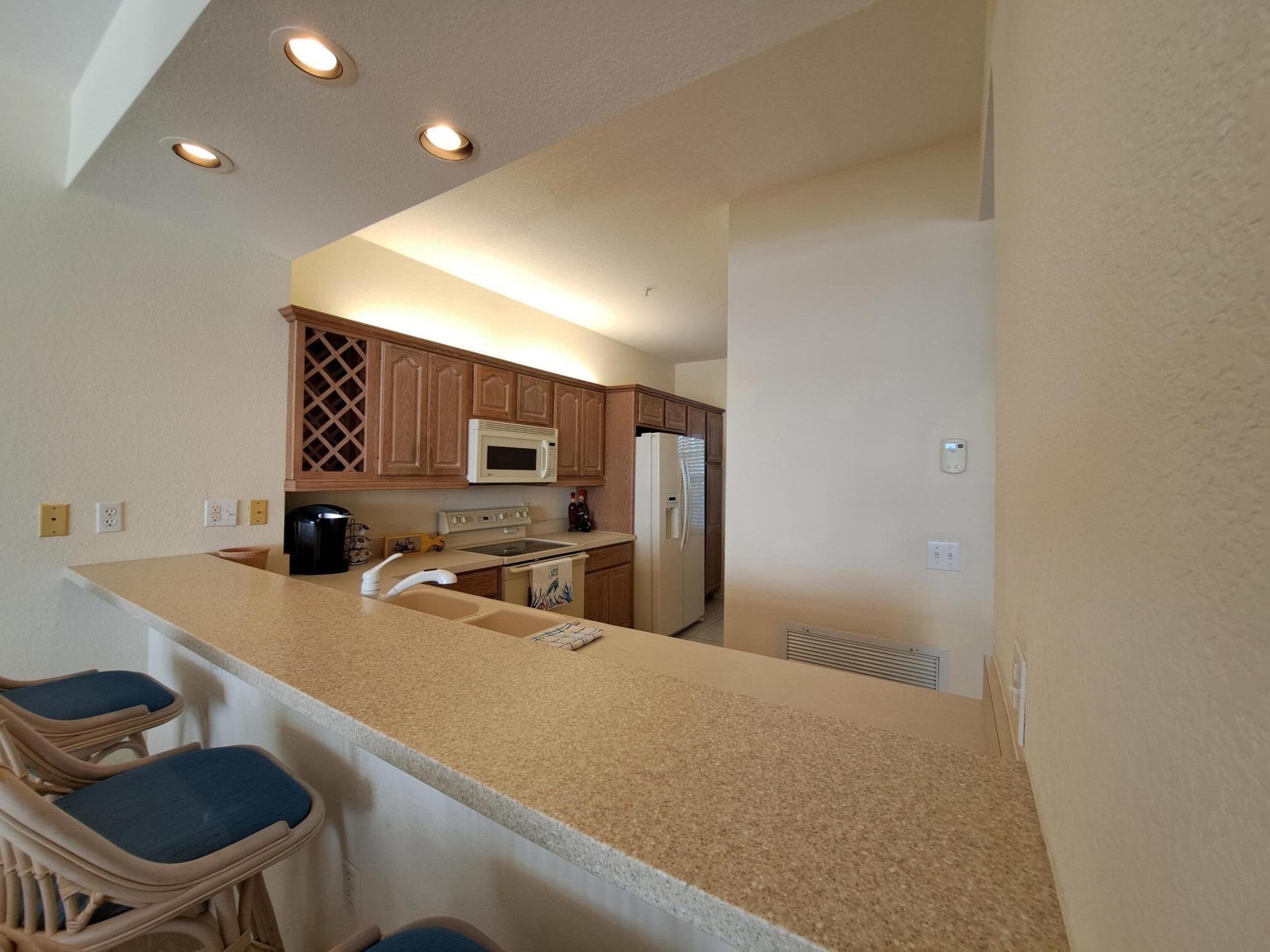 5607 College Road Unit: A101