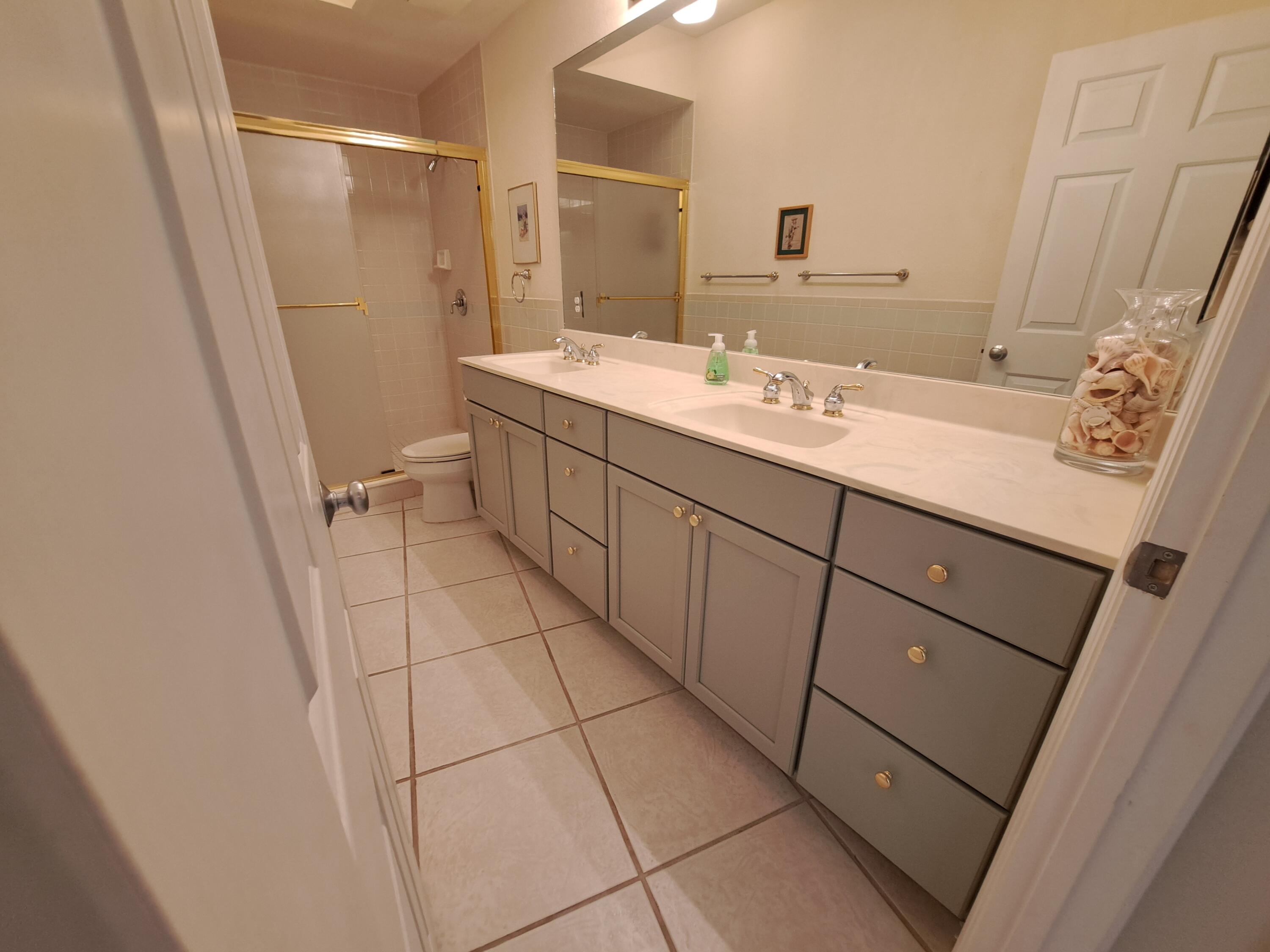 5607 College Road Unit: A101