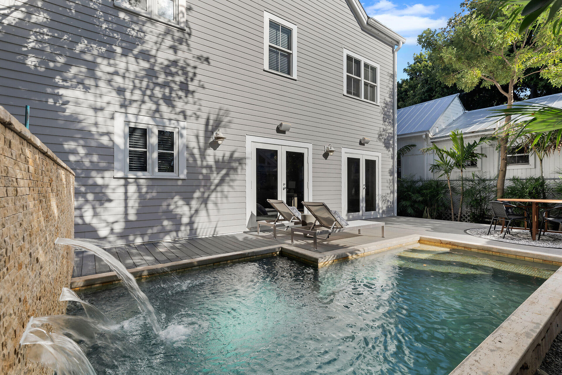 1100 Williams Lane