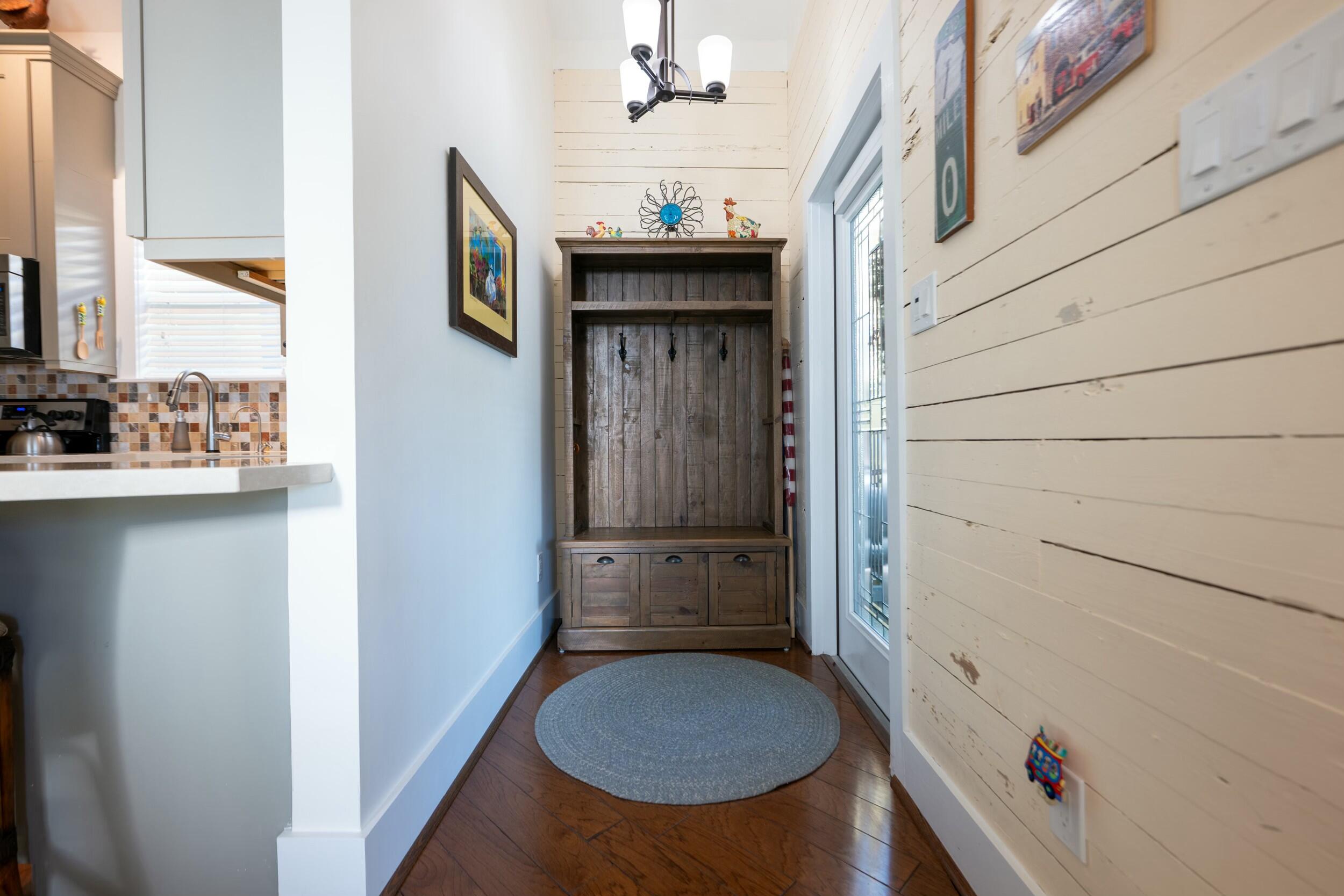 1022 Grinnell Street