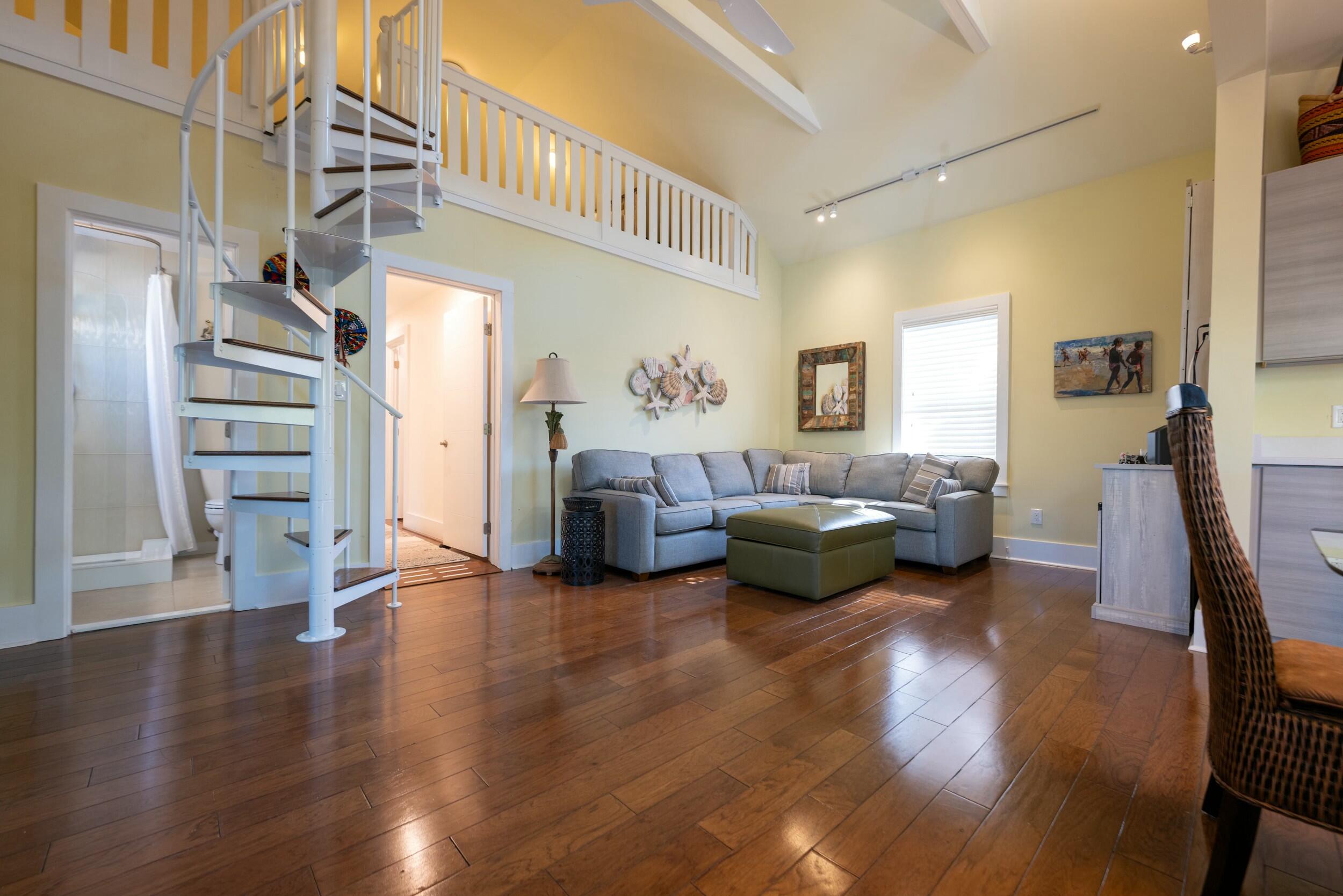 1022 Grinnell Street