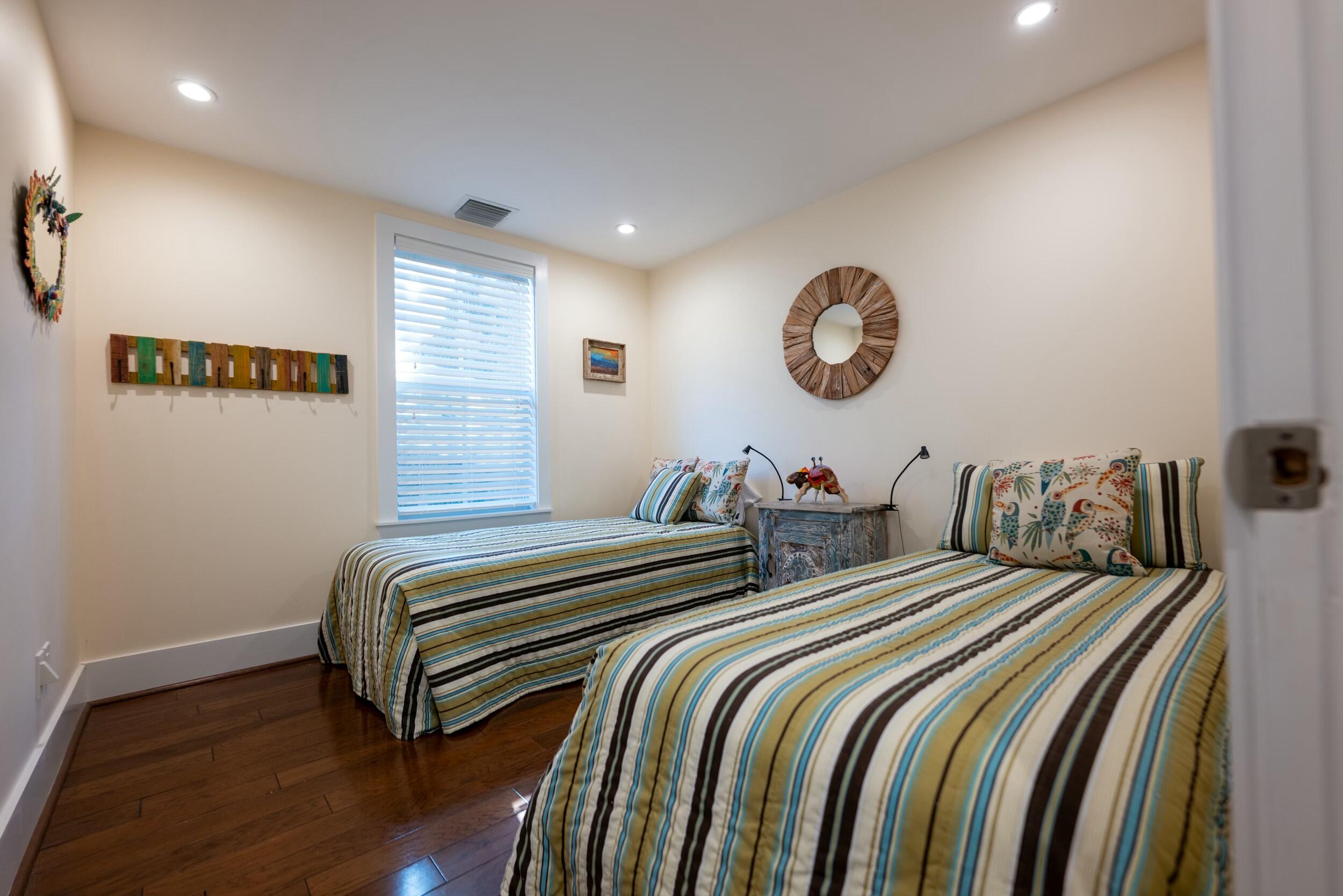 1022 Grinnell Street