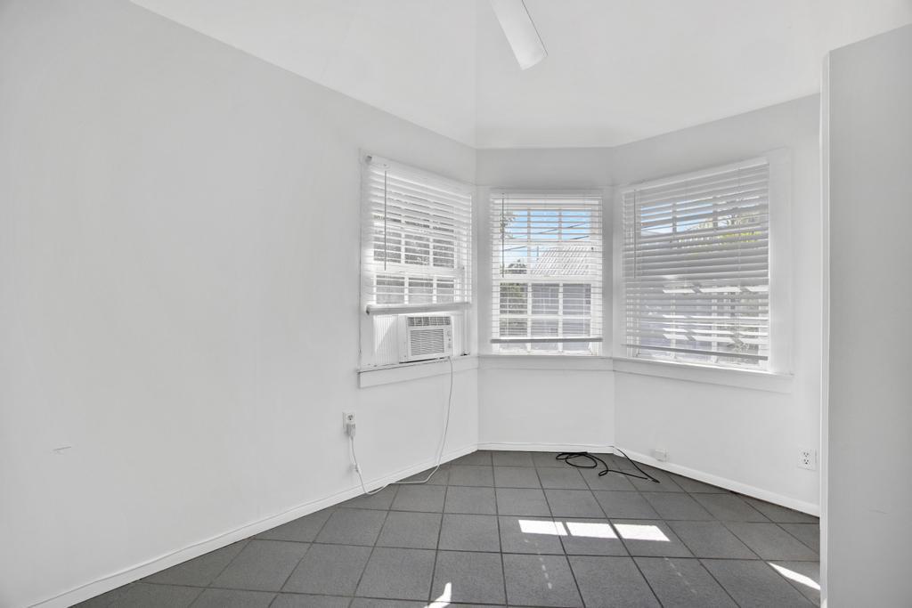 623 Thomas Street Unit: C